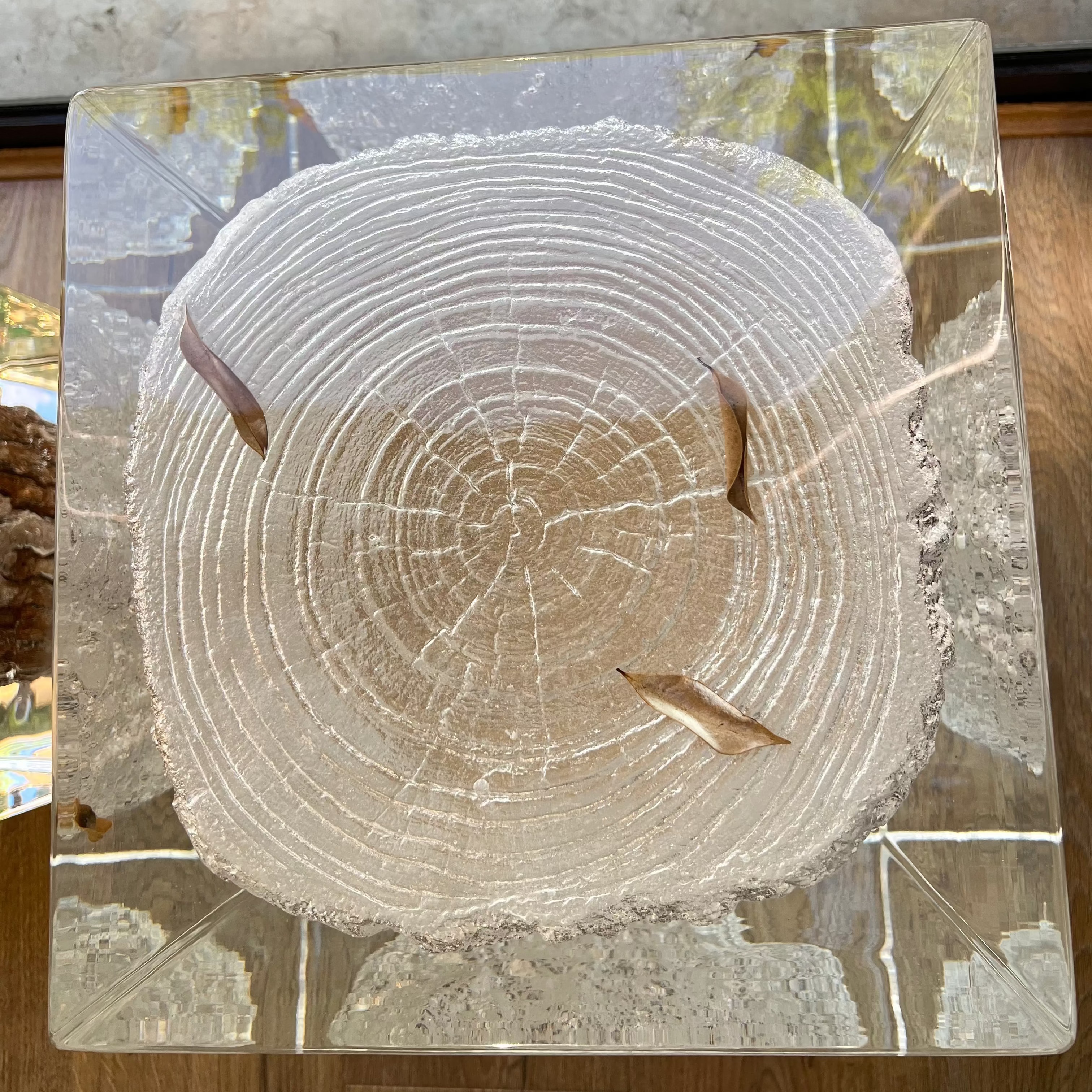 Tabouret en acrylique