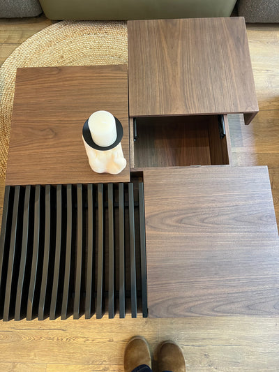 Table en bois 70's multiples rangements